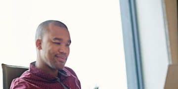 Negotiate Remote Work: US Employee Tips for Agreement - Cover Image