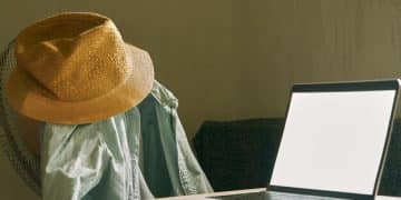 Digital Nomad US: Find Affordable Long-Term Accommodation in 2025 - Cover Image