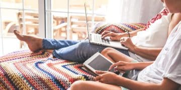 Co-living vs. Co-working: The Best Choice for US Digital Nomads in 2025? - Cover Image