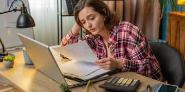 Master Freelance Debt Management: Strategies for a Better Credit Score - Cover Image
