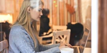 Spotting and Avoiding Freelance Scams: A US Guide - Cover Image